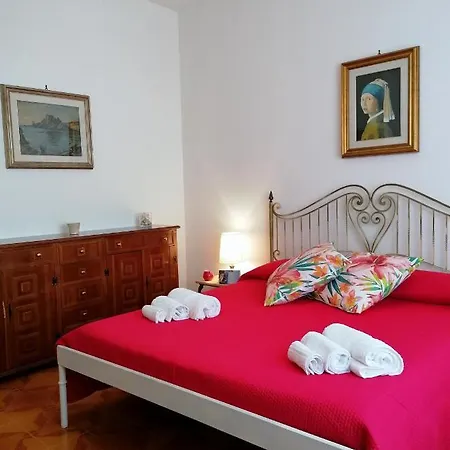 La Lantana Apartment *