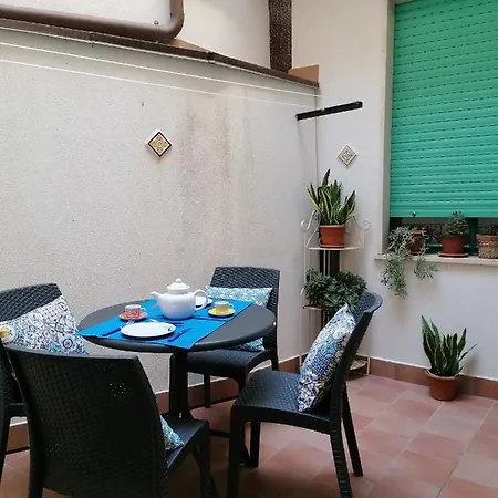 Apartment La Lantana